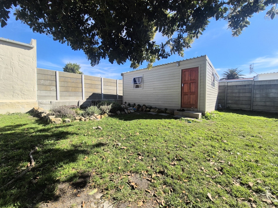 5 Bedroom Property for Sale in Wynberg Western Cape